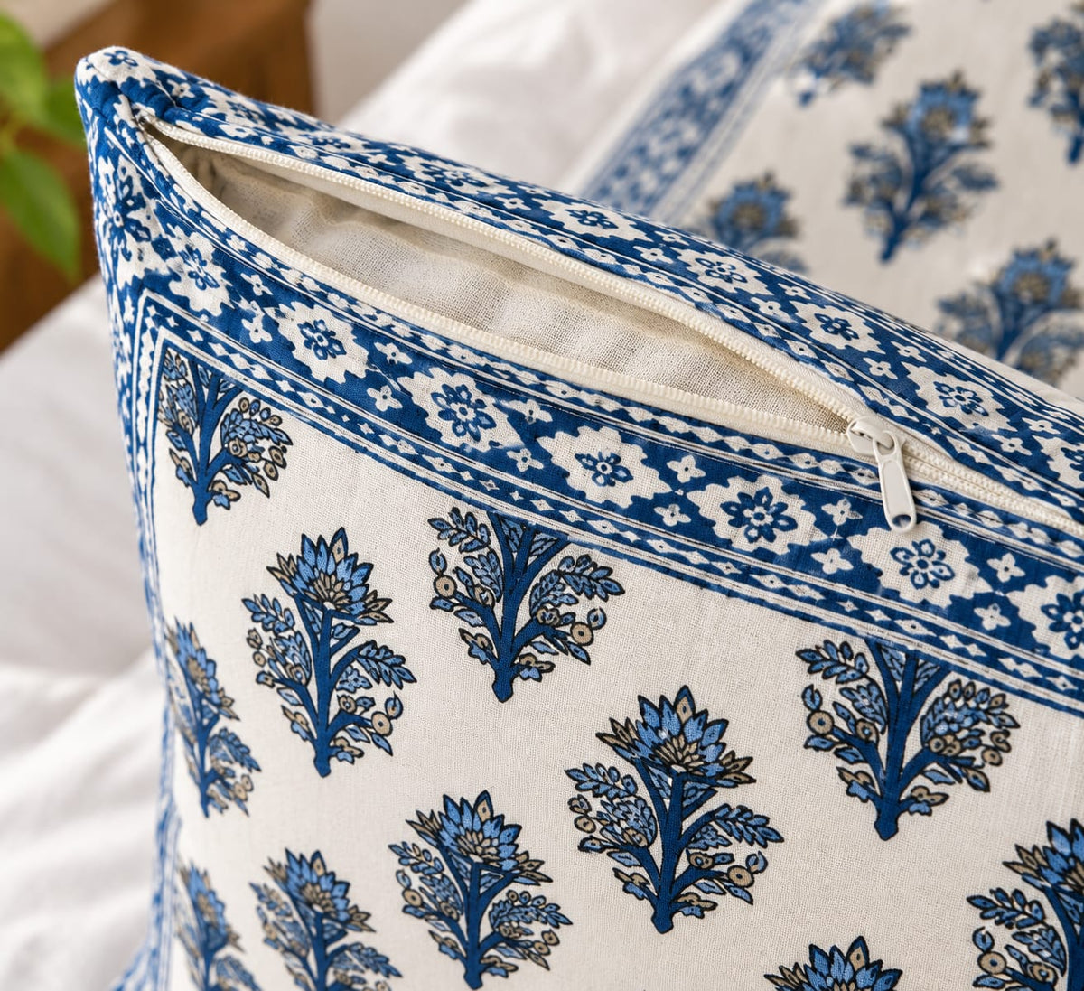 ChapaSsyahii Cushion Cover Set of 5 - Blue Floral Sprig, zip and print close-up
