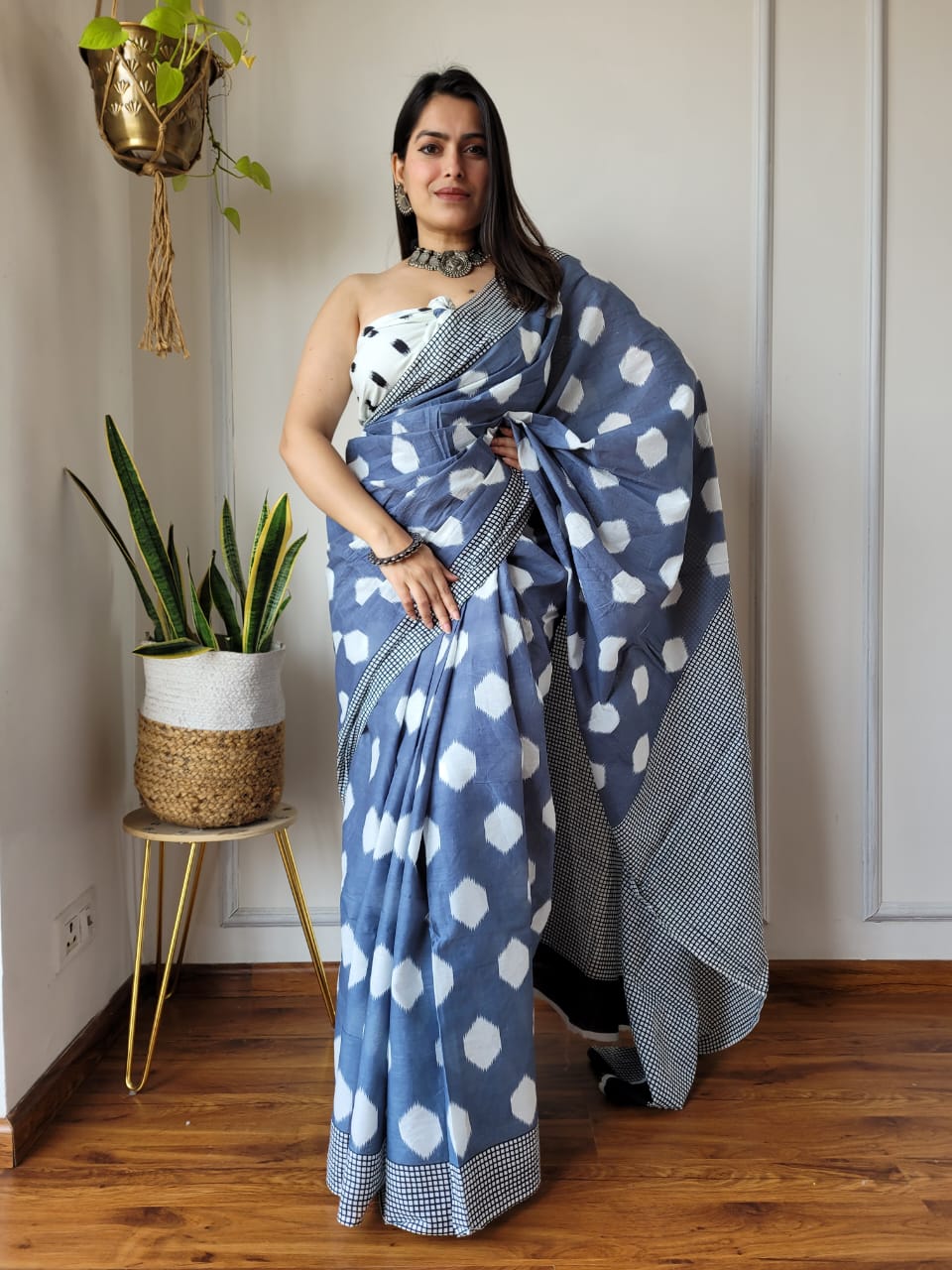 Indigo Dot-Block Geometry - ChapaSsyahii
