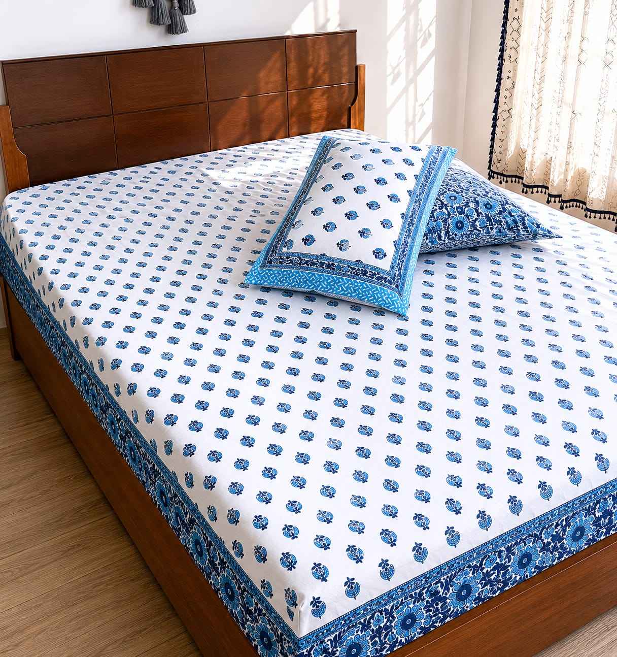 Royal Indigo Buti Fitted Bedsheet Set – King Size