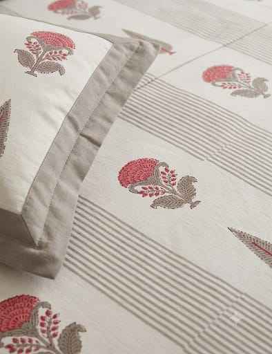Gulabi Rekha Vatika 260 TC Cotton Bedsheet - Bedsheet Set - ChapaSsyahii