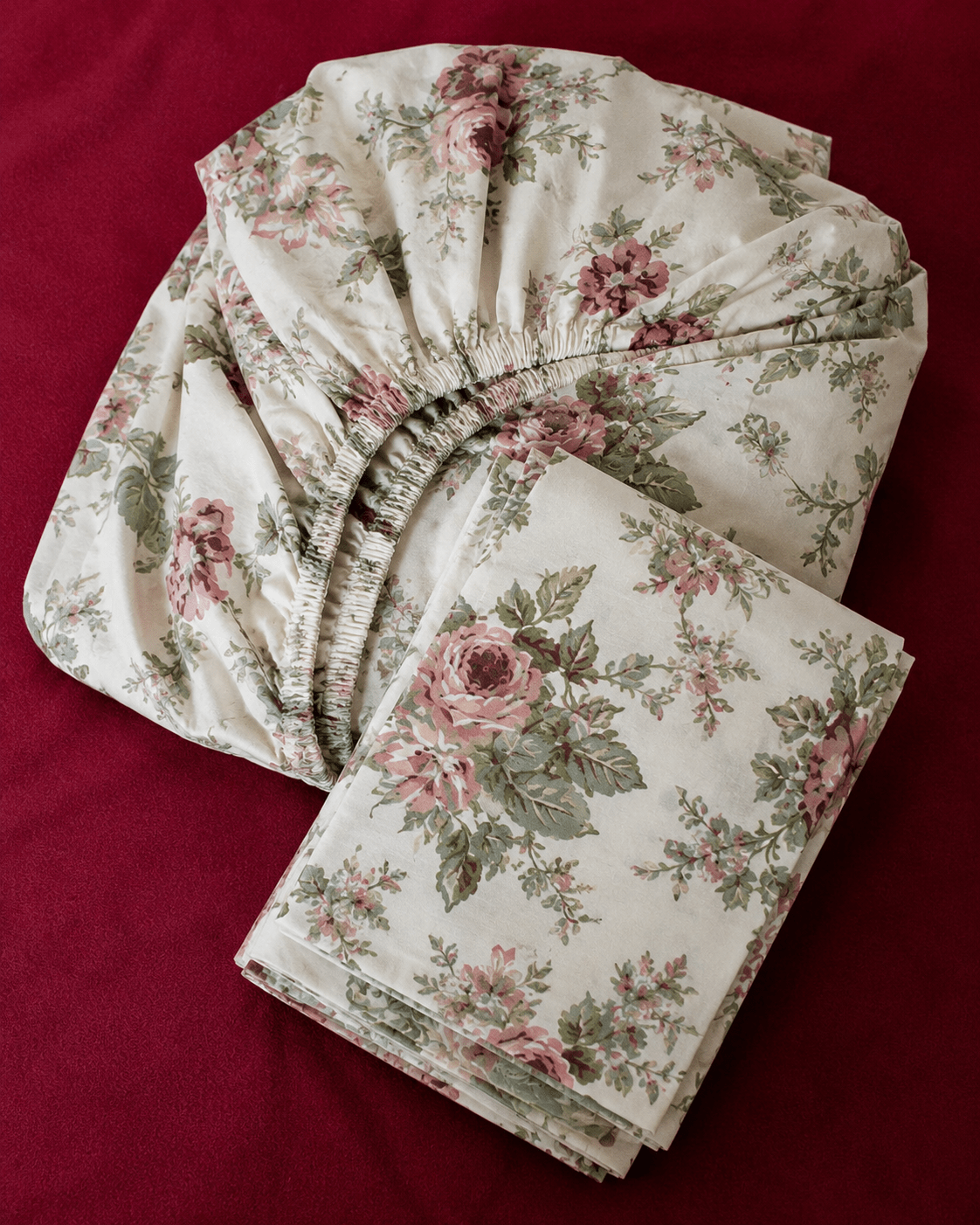 Vintage Rose Garden Fitted Bedsheet Set – King Size - Fitted Bedsheet Set - ChapaSsyahii